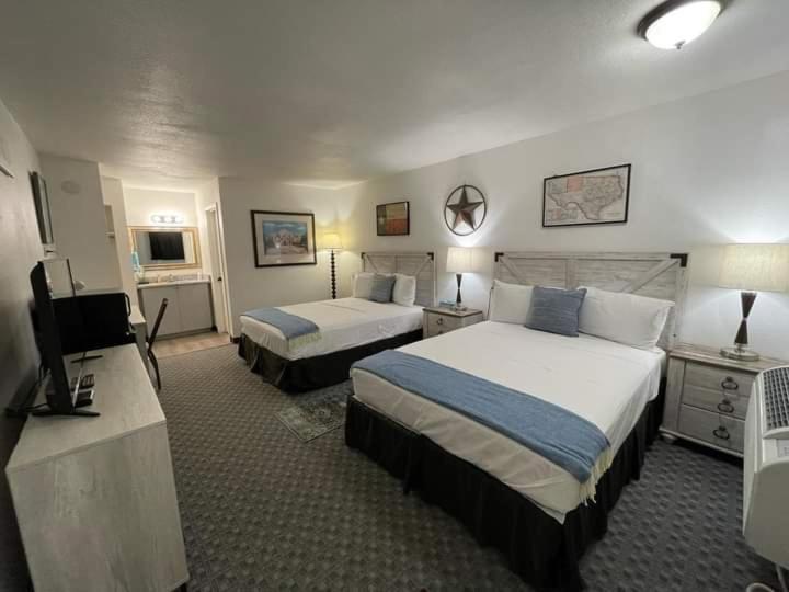 Glen Rose Inn & Suites Exteriér fotografie