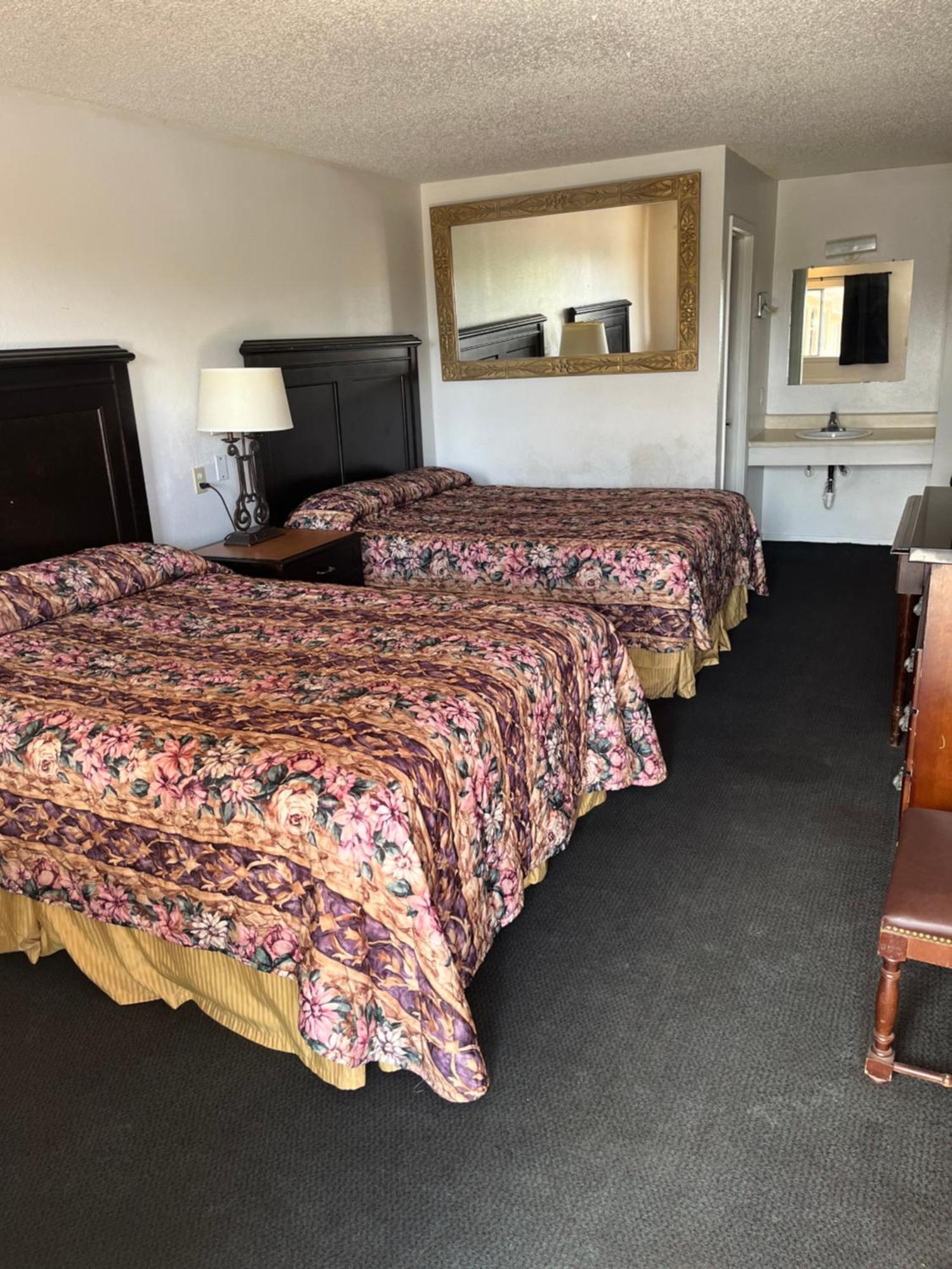 Glen Rose Inn & Suites Exteriér fotografie